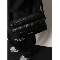 Leather crossbody bag with logo on the front