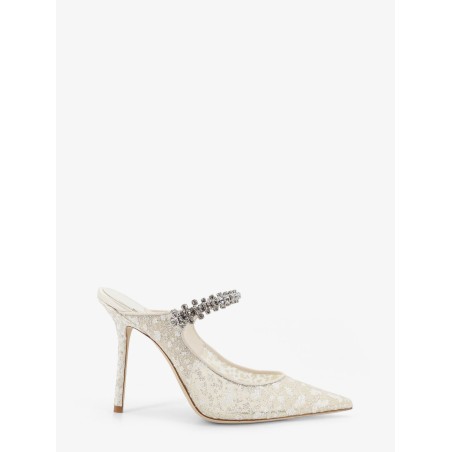 Embroidered tulle décolleté