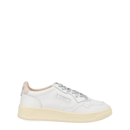 "MEDALIST LOW" SNEAKER