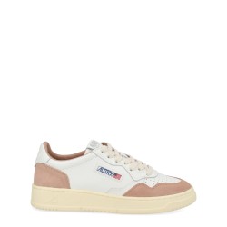 "MEDALIST LOW" SNEAKER