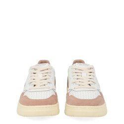 "MEDALIST LOW" SNEAKER