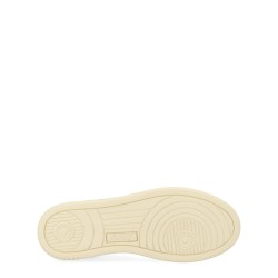 "MEDALIST LOW" SNEAKER