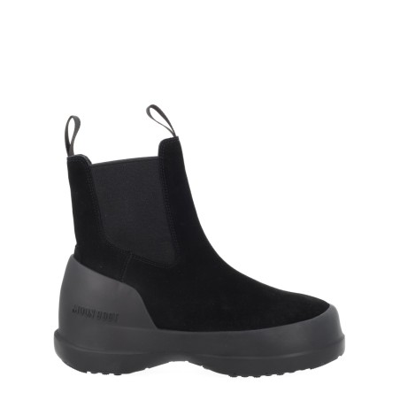 moon chelsea boot