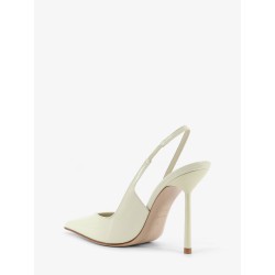 Chanel Vivienne patent leather décolleté