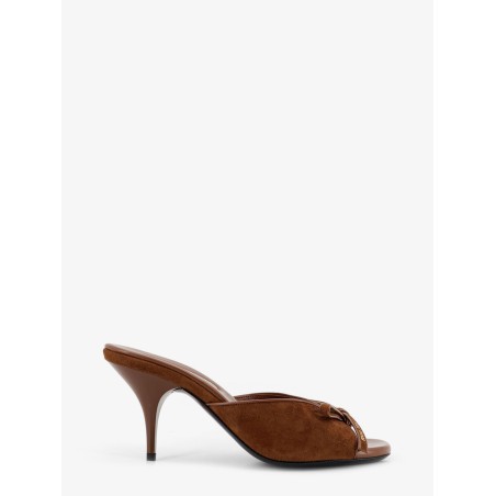 Suede sandals with bow detail on the front