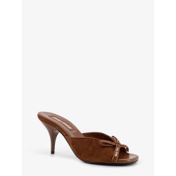 Suede sandals with bow detail on the front