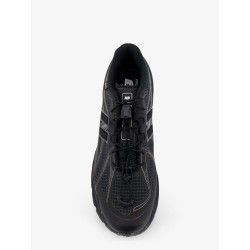 U190631 Gore-tex sneakers with side logo