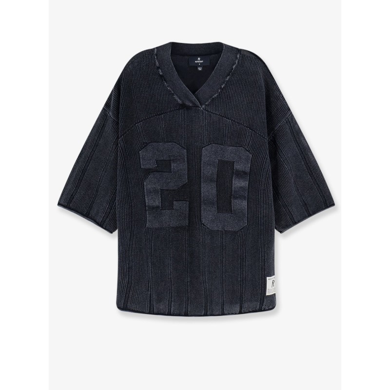 Cotton sweater with logo patch on the bottom