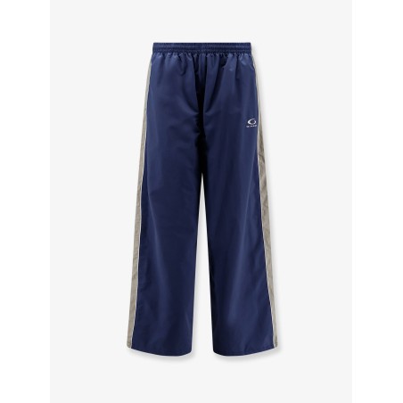 Sporty nylon trousers