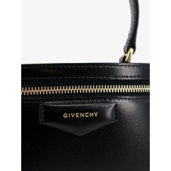 Vanity Antigona leather handbag with lettering logo on the front